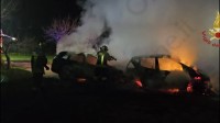 due-auto-in-fiamme-nella-notte-a-villamaina