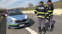incidente-in-autostrada-due-persone-salve-per-miracolo