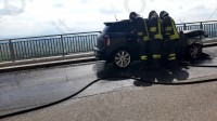 auto-prende-fuoco-ad-ariano-la-proprietaria-era-appena-scesa