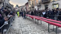 mega-croccantino-di-san-marco-dei-cavoti-superati-i-70-metri