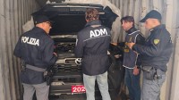 sequestrate-al-porto-di-salerno-auto-rubate-in-canada-e-dirette-in-africa
