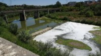 fiume-calore-invaso-da-schiuma-a-benevento