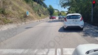 massi-giu-dalla-scarpata-sfiorano-le-auto-in-transito-paura-a-benevento