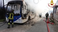 bus-air-in-fiamme-autista-mette-in-salvo-tre-passeggeri