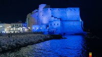 m-illumino-d-azzurro-i-monumenti-di-napoli-brillano-per-lo-scudetto