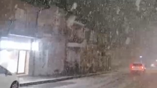 nevica-in-alta-irpinia-a16-mezzi-spargisale-in-azione-in-autostrada