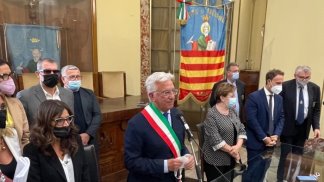 salerno-la-nuova-giunta-parte-tra-auguri-accuse-e-social-silenziati