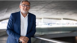 mimmo-de-maio-l-onore-delle-armi-resto-al-servizio-della-mia-citta