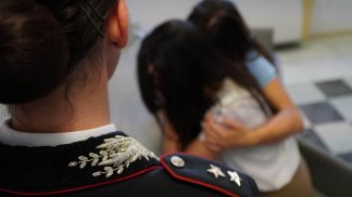aggredisce-con-violenza-mamma-e-nonna-arrestato-un-42enne