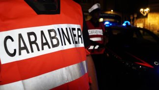 minaccia-il-figlio-con-un-fucile-al-culmine-di-una-lite-denunciato
