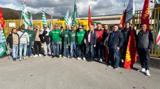 ex-ilva-anche-a-salerno-lo-sciopero-dei-lavoratori-futuro-a-rischio