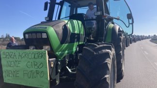 il-sannio-traina-la-protesta-degli-agricoltori-in-campania-chiediamo-dignita