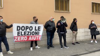 salerno-protesta-al-genio-civile-imprenditori-contro-de-luca