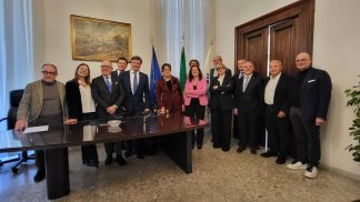 napoli-si-insedia-il-consiglio-nazionale-degli-spedizionieri-doganali