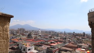 napoli-il-percorso-panoramico-per-ammirare-le-500-cupole-della-citta-dall-alto