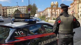 auto-fantasma-messe-in-vendita-retata-dei-carabinieri-a-contrada-quattrograna