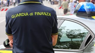 cocaina-hashish-e-soldi-una-45enne-ci-ricasca-secondo-arresto-in-un-mese