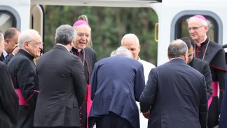manfredi-papa-leone-xiv-benvenuto-nella-nostra-terra