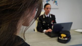 aggredisce-l-ex-moglie-in-un-santuario-carabinieri-arrestano-un-35enne
