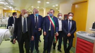 de-luca-60milioni-per-il-san-pio-arrivera-a-600-posti-letto