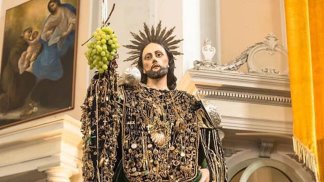 furto-alla-banca-di-salerno-rubato-anche-l-oro-di-san-rocco