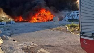 ecoballe-a-fuoco-muscara-nel-deluchistan-si-risolvono-cosi-i-problemi