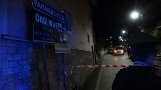 una-scena-da-pulp-fiction-gli-ha-tagliato-la-testa-con-un-ascia-mentre-dormiva