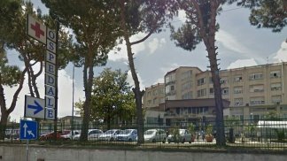 follia-al-pronto-soccorso-di-aversa-aggrediti-medico-e-infermiera