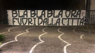 salernitana-striscione-a-bracigliano-fuori-dalla-citta