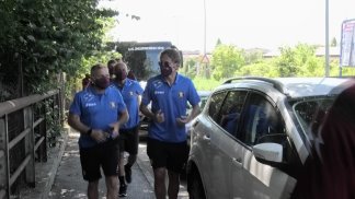 foto-salernitana-squadra-in-partenza-per-sarnano