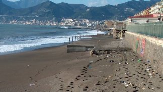 salerno-morto-sulla-spiaggia-la-verita-in-una-lettera