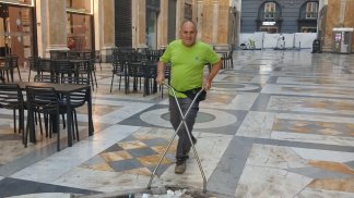napoli-invasa-dai-turisti-in-azione-la-task-force-anti-degrado
