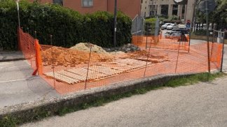 foto-avellino-via-generale-rotondi-ancora-interrotta-i-cittadini-protestano