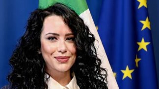 giulia-perfetto-nell-associazione-giovani-universitari-in-parlamento