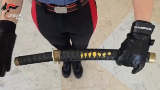 a-scuola-con-una-lama-di-18-centimetri-nello-zaino-denunciato-un-14enne