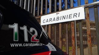 scoppia-un-incendio-carabinieri-scoprono-una-mega-discarica-abusiva