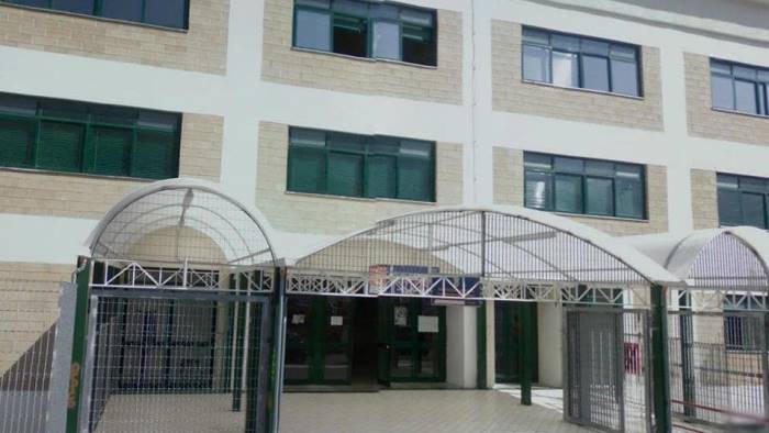 angri bagni inagibili al liceo don carlo la mura