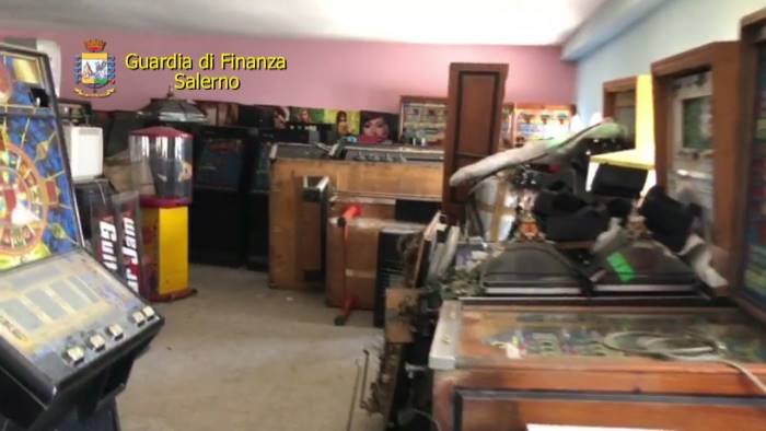 slot machine truccate truffa da 4 milioni di euro