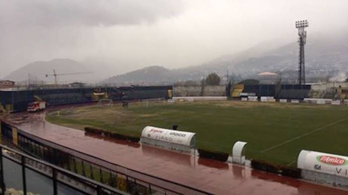 cava partono i lavori per le torri faro allo stadio