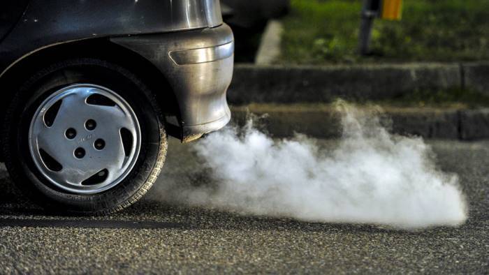 smog primo stop alle auto del 2020 ma l attenzione resta alta
