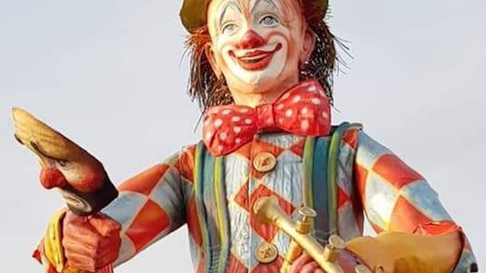 agropoli tutto pronto per la sfilata dei carri allegorici