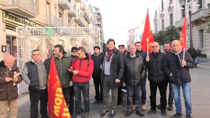 senza salario ne cassa integrazione il dramma della fib sud