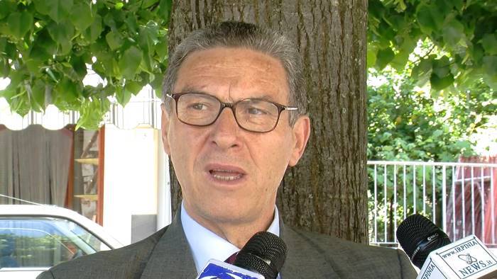 montoro democratica ecco il regalo della befana di giaquinto