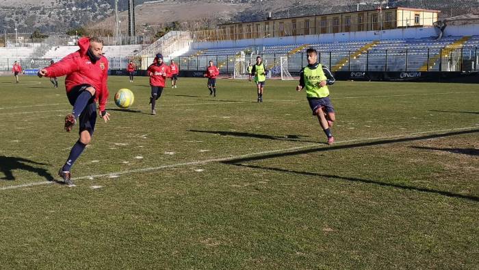 casertana delegazione in visita al club falchi in centro