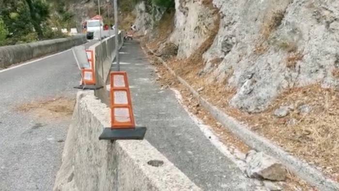 Amalfi: riaperta la strada statale 163 dopo la frana - Ottopagine.it Salerno