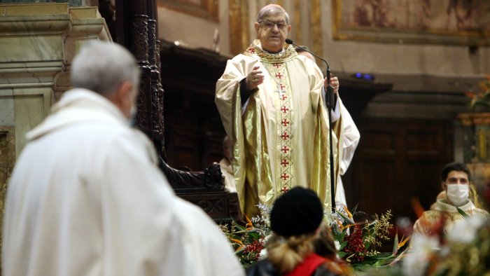 cardinale sepe asintomatico celebra in cappella