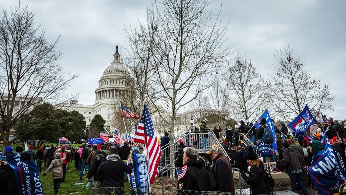 usa capitol hill sotto assedio aumenta il bilancio dei morti