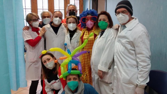 al via le vaccinazioni ai bimbi in costiera grazie ai primi 55 coraggiosi