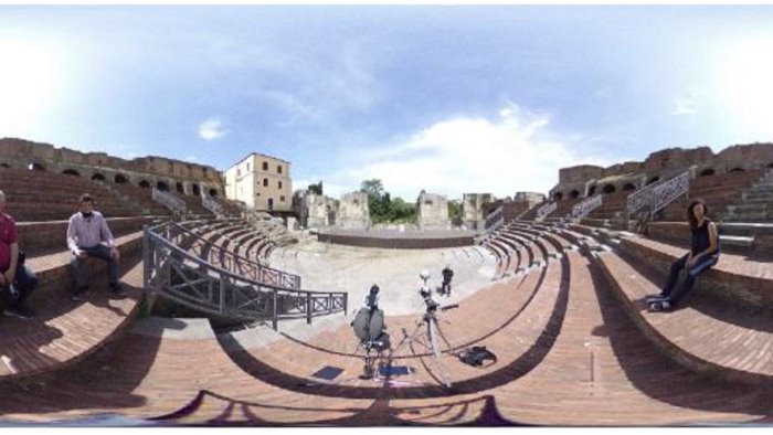 l acustica del teatro romano ancora al centro delle ricerche