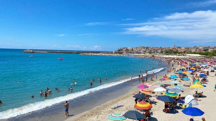 camerota la pandemia non ferma i turisti i dati nei dettagli dell estate 2021